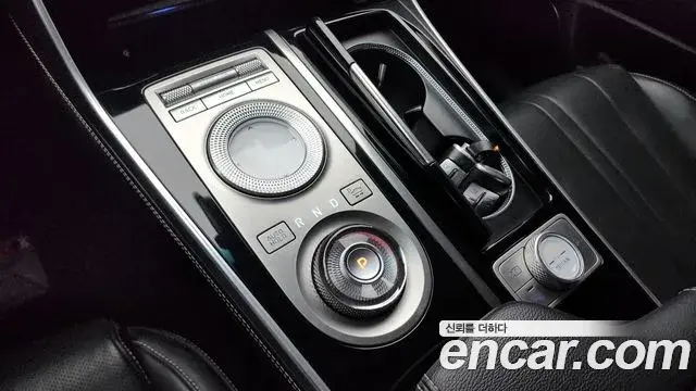 Genesis GV80 2020 — ფოტო 2/20