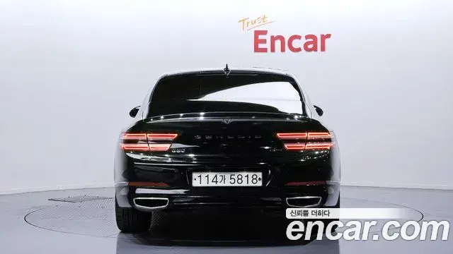 Genesis Electrified G80 2020 — Photo 4/20
