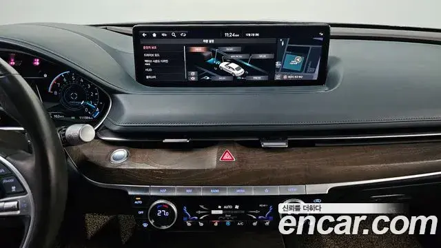 Genesis Electrified G80 2020 — Photo 19/20