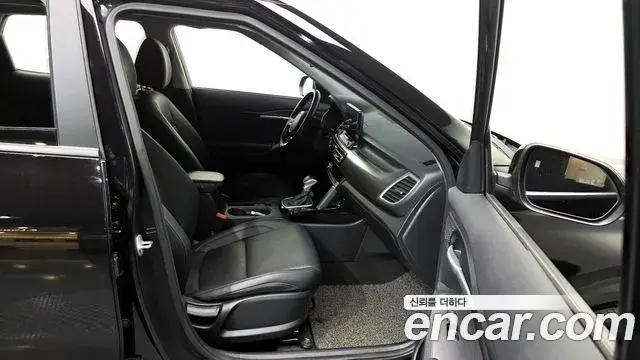 Kia Seltos 2022 — ფოტო 16/20