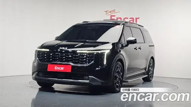 Kia Carnival 2023 — Фото 1/20