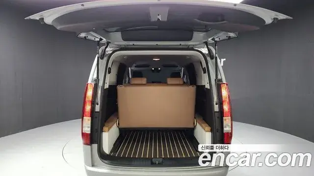 Hyundai Staria 2025 — Şəkil 20/20