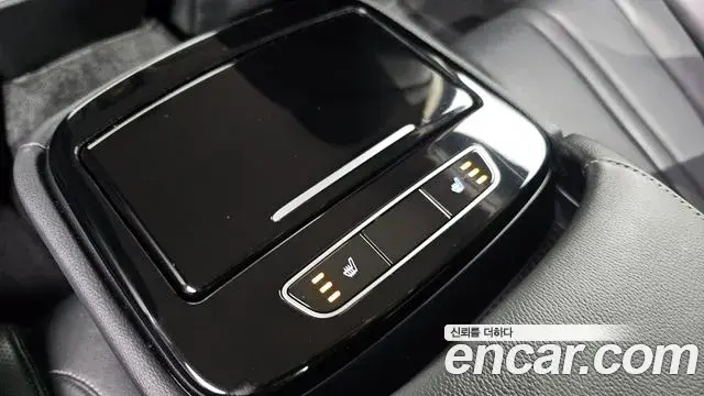 Genesis Electrified G80 2020 — Photo 19/20