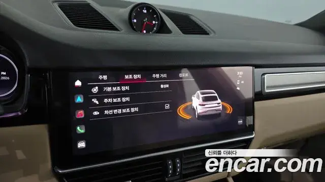Porsche Cayenne 2022 — Photo 16/20