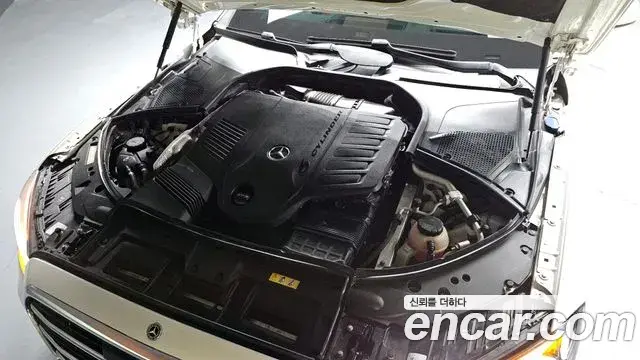Mercedes-Benz S-Class 2022 — Photo 6/20