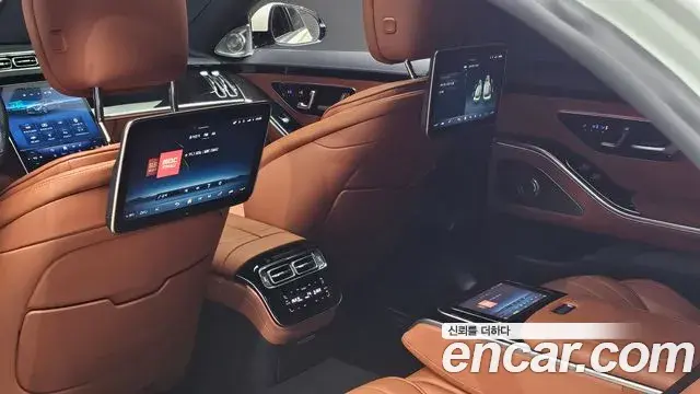 Mercedes-Benz S-Class 2022 — Photo 18/20
