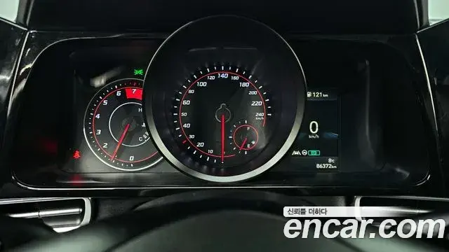 Hyundai The New Avante Hybrid 2021 — ფოტო 8/20