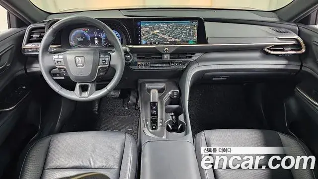 Toyota Crown Crossover 2023 — Photo 7/20