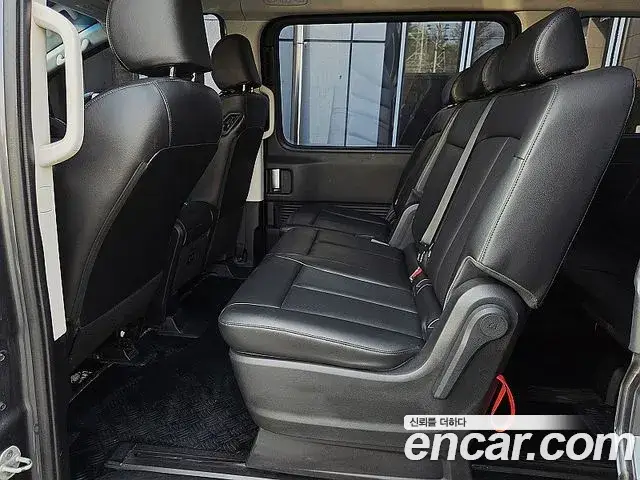 Hyundai Staria, 2021