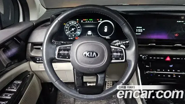 Kia Carnival 2021 — Photo 14/20