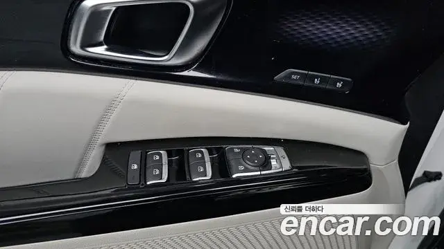 Kia Carnival 2021 — Photo 18/20