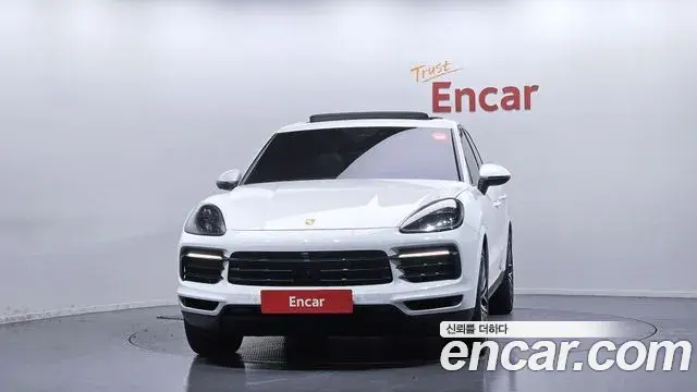 Porsche Cayenne 2022 — Photo 3/20