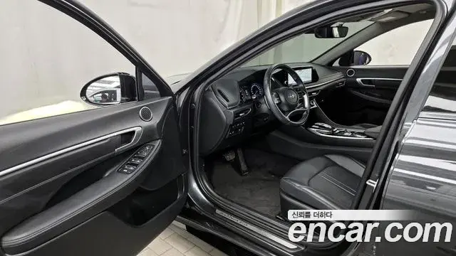 Hyundai Sonata Hybrid 2022 — Şəkil 17/20