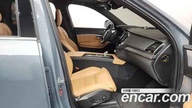 Volvo XC90 2022 — Photo 11/20