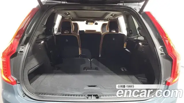 Volvo XC90 2022 — Photo 20/20