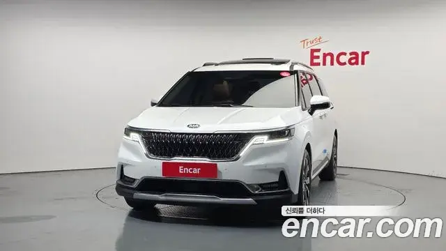 Kia Carnival 2020 — Фото 3/20