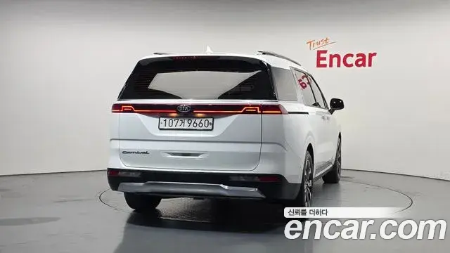 Kia Carnival 2020 — Фото 4/20