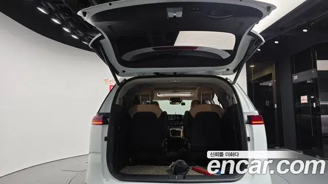 Kia Carnival 2020 — Фото 20/20