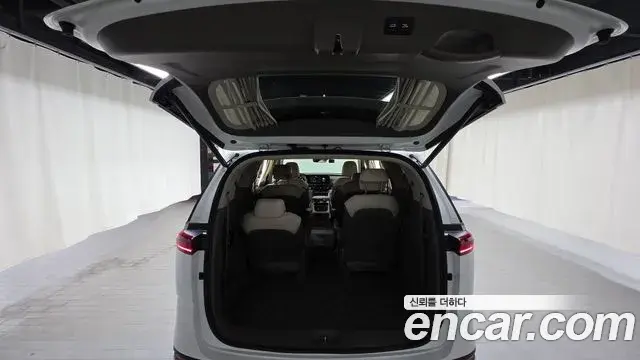 Kia Carnival 2021 — Photo 20/20