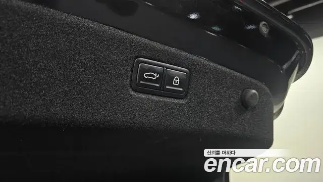 Kia The K9 2023 — Photo 20/20