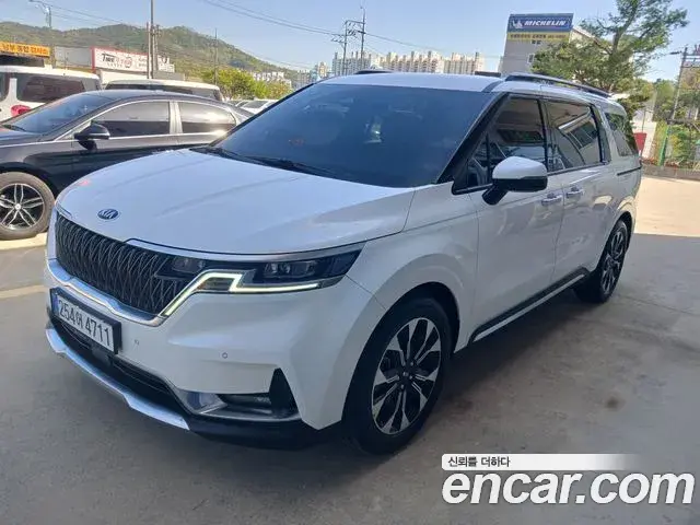 Kia Carnival 2021 — Şəkil 1/17
