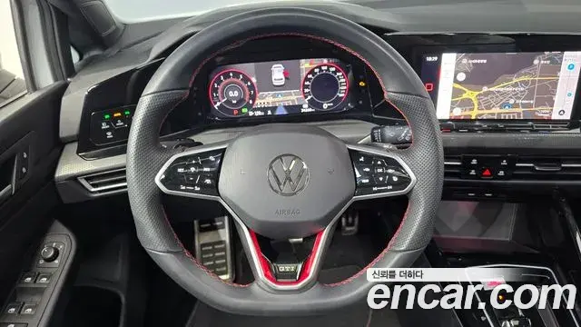 Volkswagen Golf 2024 — ფოტო 27/34