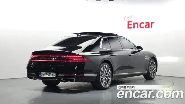 Genesis G90 2023 — Photo 2/20