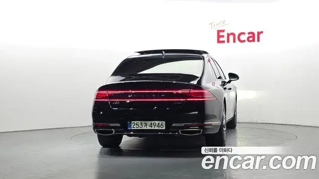Genesis G90 2023 — Photo 4/20