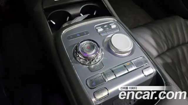 Genesis G90 2023 — Photo 9/20