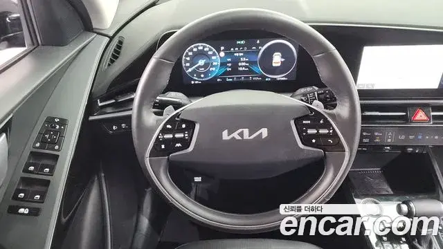 Kia Niro 2022 — Photo 19/33