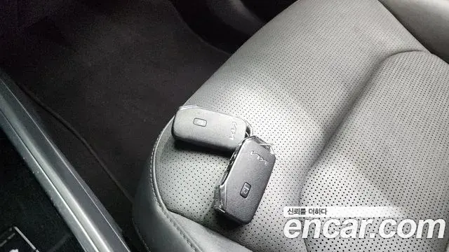 Kia Niro 2022 — Photo 21/33