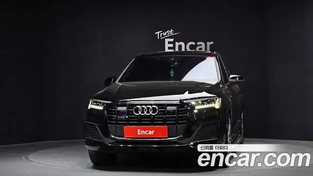Audi Q7 2023 — Photo 3/20