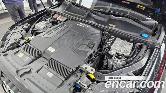 Audi Q7 2023 — Photo 6/20