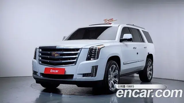 Cadillac Escalade 2018 — Photo 1/20