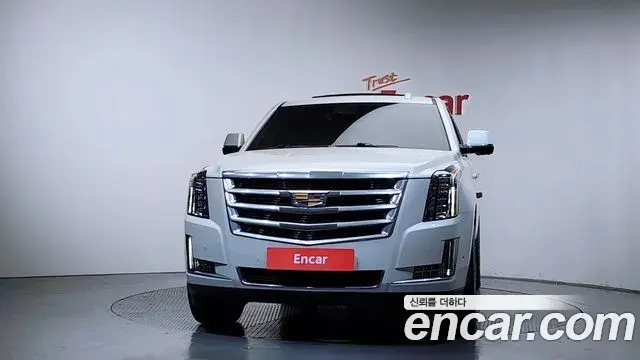 Cadillac Escalade 2018 — Photo 3/20