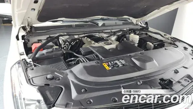 Cadillac Escalade 2018 — Photo 6/20