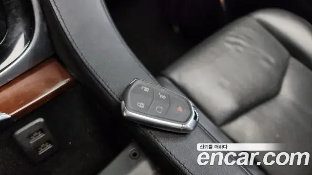 Cadillac Escalade 2018 — Photo 14/20