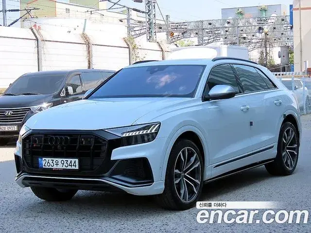 Audi SQ8 2020 — ფოტო 9/20