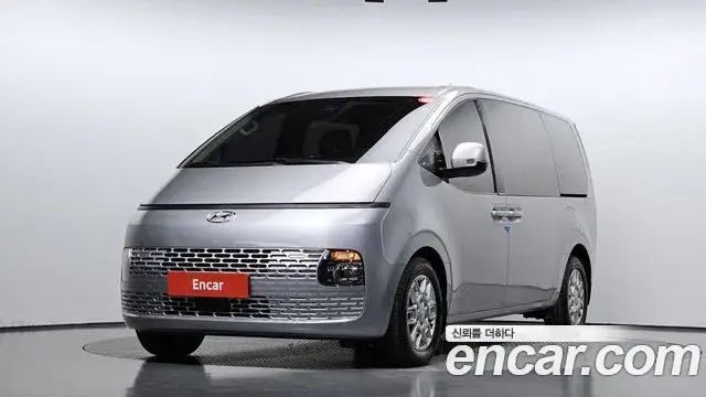 Hyundai Staria, 2022