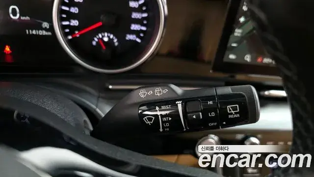 Kia Carnival 2020 — Photo 6/31