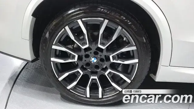BMW X5 2025 — Photo 4/20