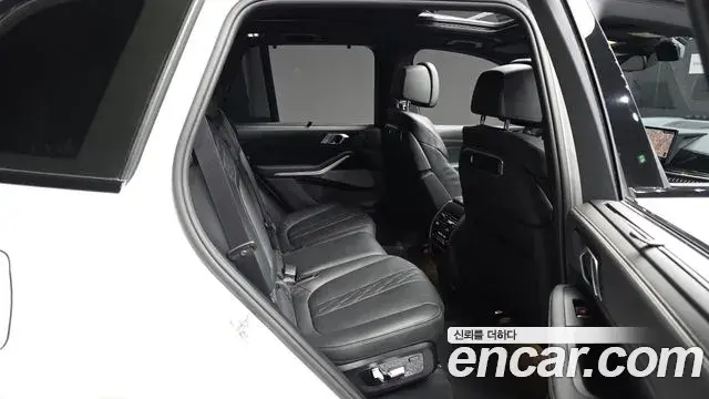 BMW X5 2025 — Photo 12/20