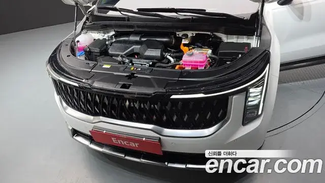 Kia Carnival 2025 — Photo 6/20
