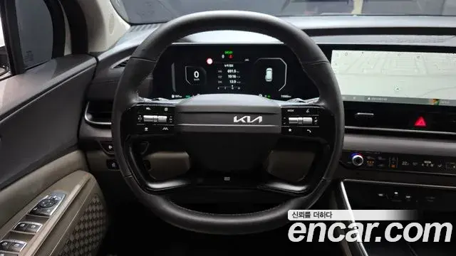 Kia Carnival 2025 — Photo 13/20