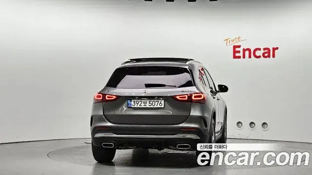 Mercedes-Benz GLA-Class 2023 — Şəkil 16/30