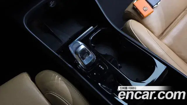 Volvo XC40 2021 — Photo 11/31