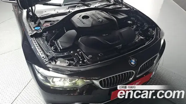 BMW 4 Series 2019 — Photo 29/33