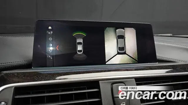 BMW 4 Series 2019 — Photo 26/33