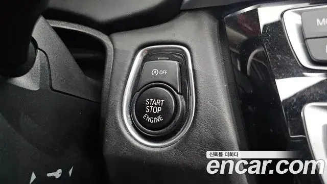 BMW 4 Series 2019 — Photo 31/33