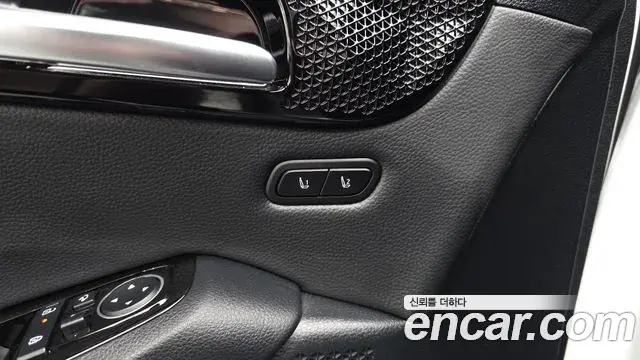 Kia Seltos 2025 — Photo 7/34